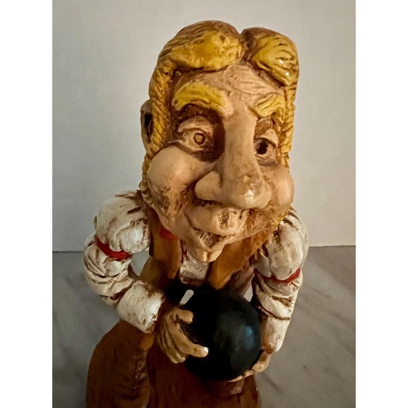 Other - Vintage 1968 KIMRO Bowler Man Holding Bowling Ball Decor- Chalkware